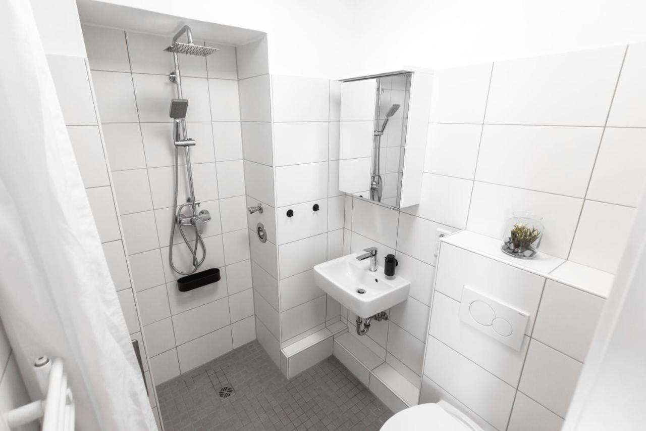 Koje Drei I Zentrales Apartment Mit Parkplatz Bremerhaven Exterior foto
